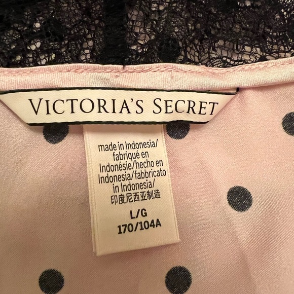 Victoria Secrets Sexy Cami - Picture 3 of 4